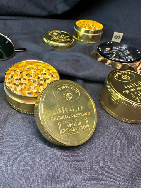 Metalowy ZŁOTY młynek - GOLD EDITION Metalowy ZŁOTY młynek - GOLD EDITION